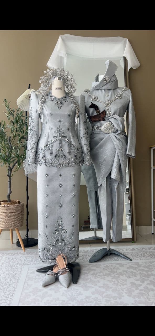 Koleksi busana pengantin tradisional Chendera